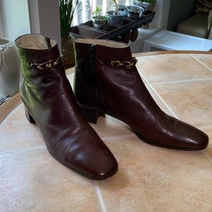 Bally Women’s Burgundy Booties size 8.5N